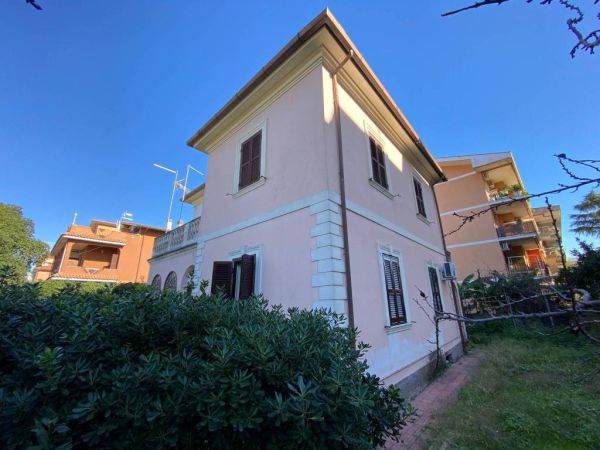 ciampino adiac piazza della pace rif 192163636 33