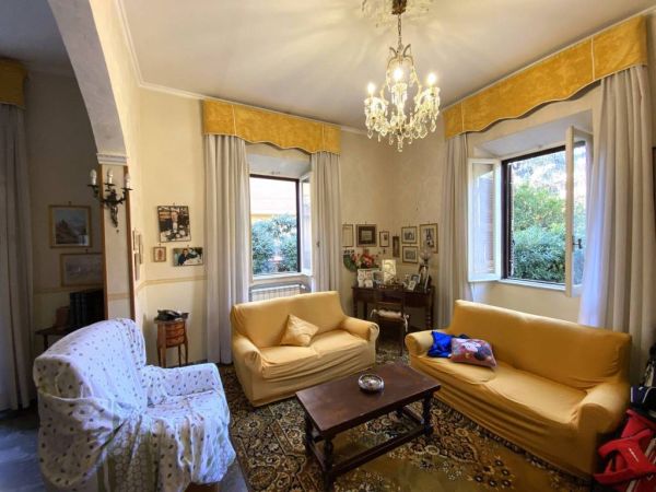 ciampino adiac piazza della pace rif 192163636 5