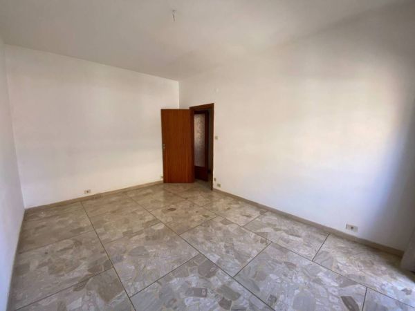 ciampino via col di lana rif 192599369 27