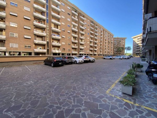cinecitta est via pietro marchisio rif 192692668 32