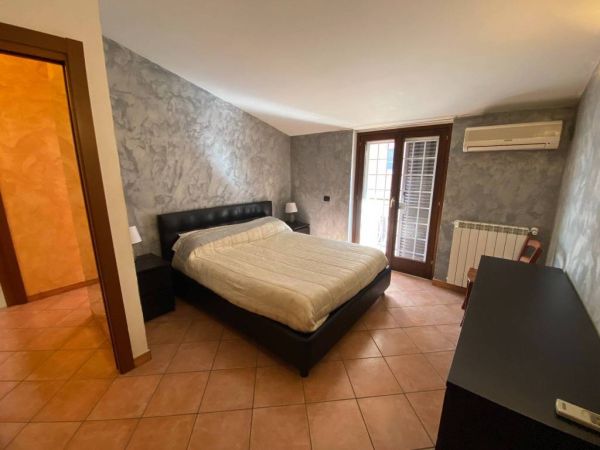 ciampino adiac viale jfk kennedy rif 192888535 17