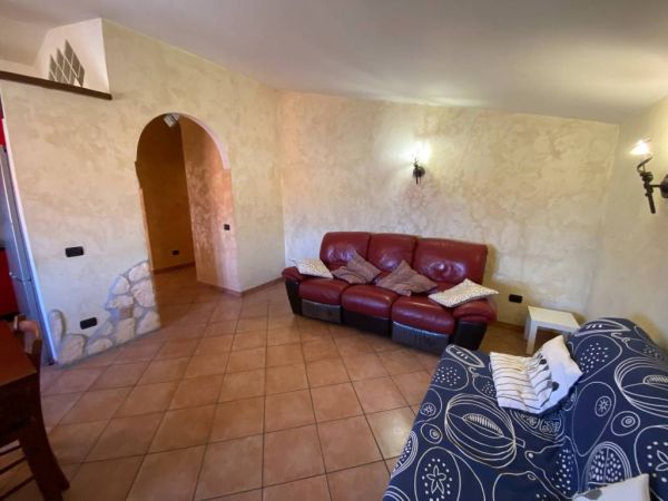 ciampino adiac viale jfk kennedy rif 192888535 14