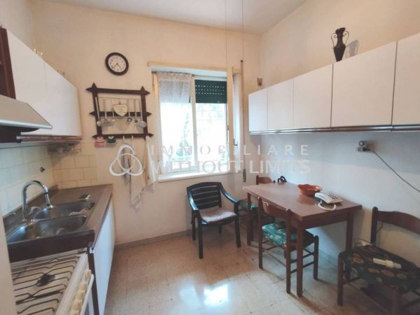 torre spaccata romanisti rif 192895847 7