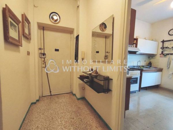 torre spaccata romanisti rif 192895847 19