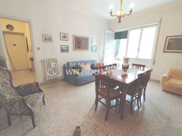 torre spaccata romanisti rif 192895847 3