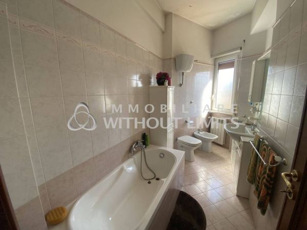 ciampino adiac piazza della pace rif 192940648 22