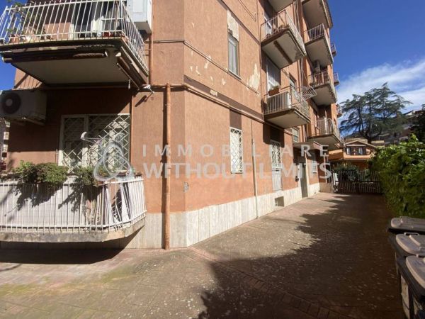 ciampino adiac piazza della pace rif 192940648 2