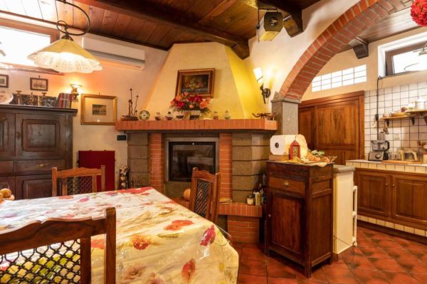 marino via collepicchione rif 193036169 28