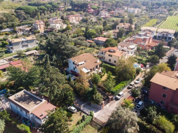 marino via collepicchione rif 193036169 9