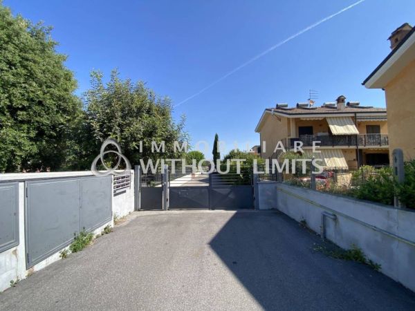 frattocchie via jf kennedy rif 193045881 4