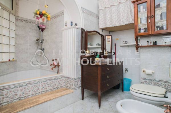 velletri via fontana delle rose rif 193107359 19