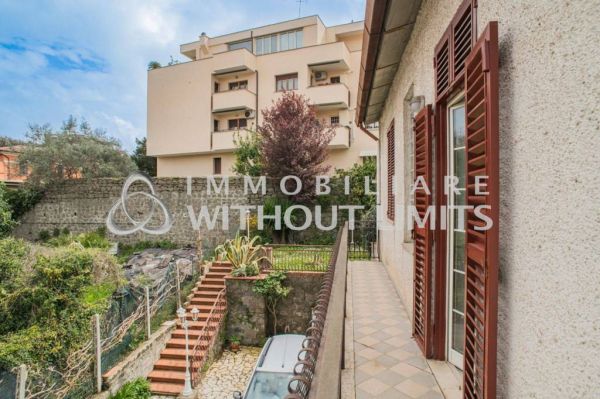 velletri via fontana delle rose rif 193107359 28
