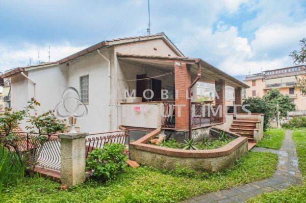 velletri via fontana delle rose rif 193107359 7