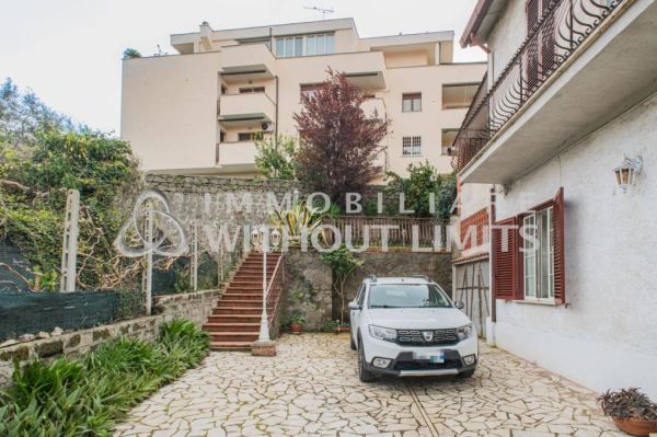 velletri via fontana delle rose rif 193107359 9